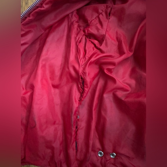 [VTG] EATONS Red Quilted Jacket - Picture 7 of 10